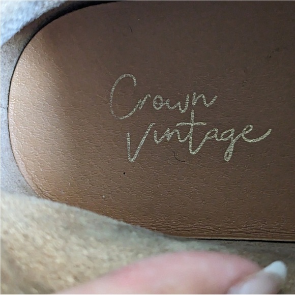 Crown Vintage Tan Sneakers with Suede Finish - Picture 2 of 11